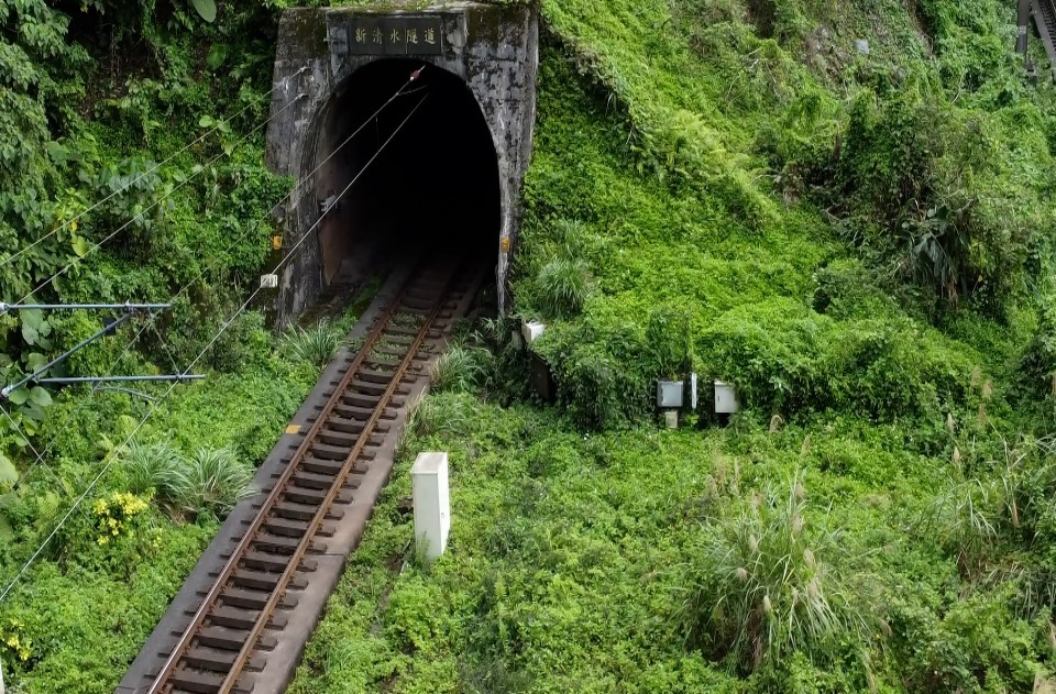 北廻鐡路車站與隧道工程