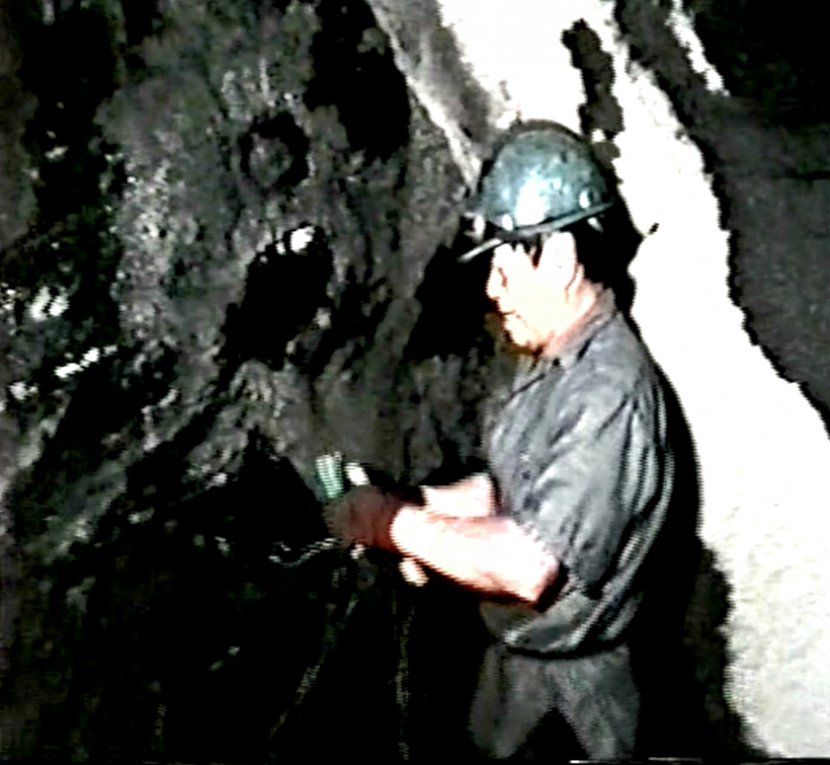 南迴鐵路隧道開炸至洞內製成母藥