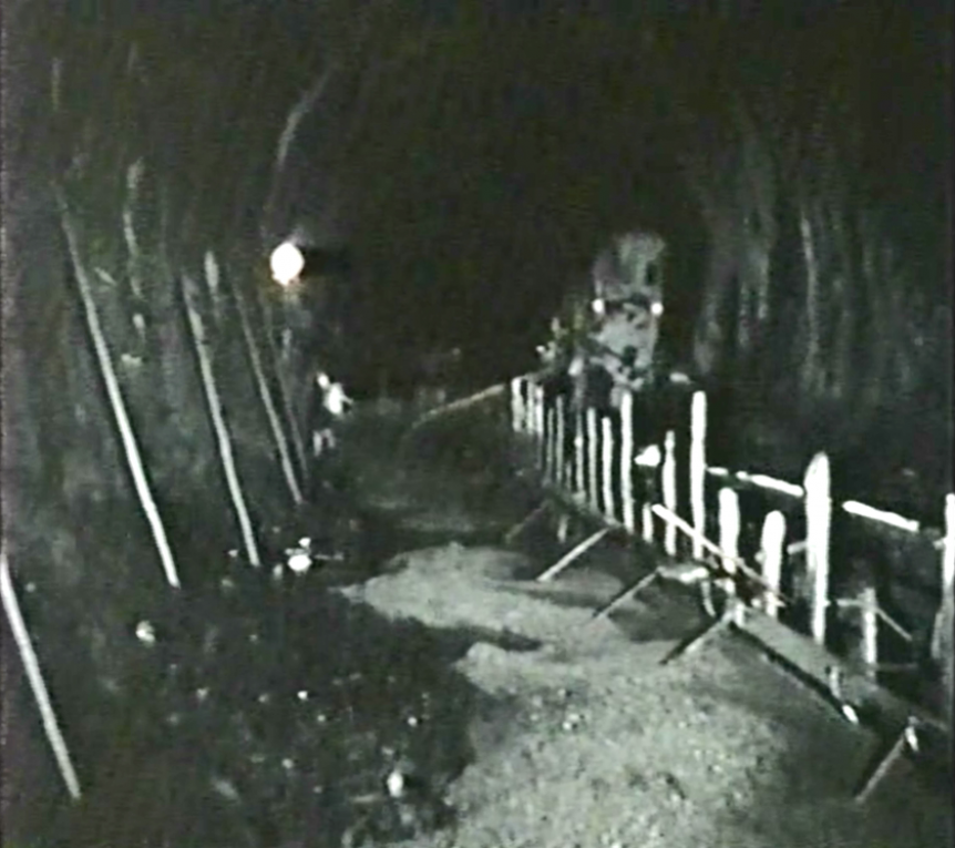 南迴鐵路隧道施工仰拱作業
