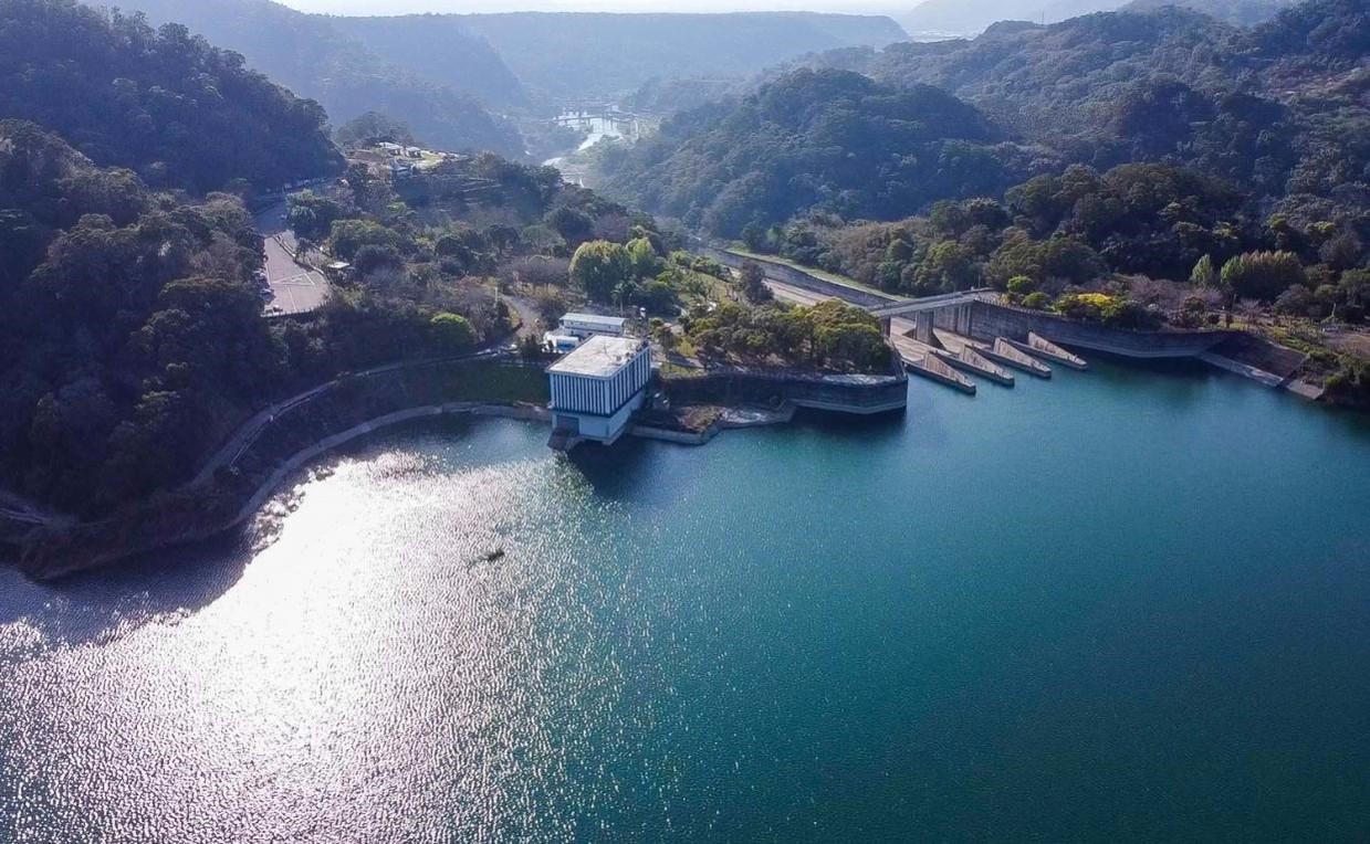 大台中地區公共給水大安溪鲤魚潭水庫全貌