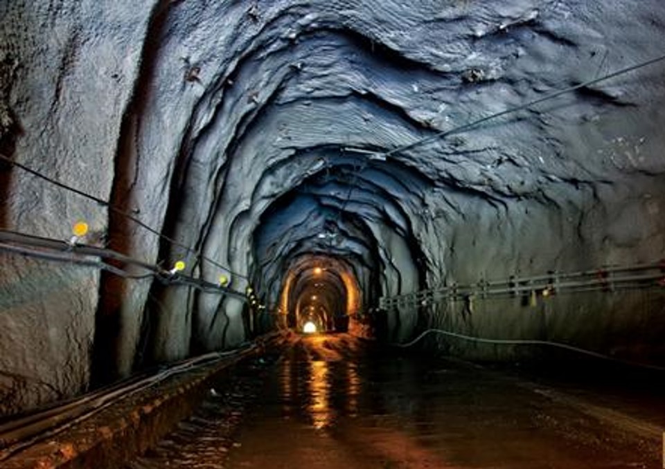 重力式馬蹄型隧道(由太平洋建設承建)