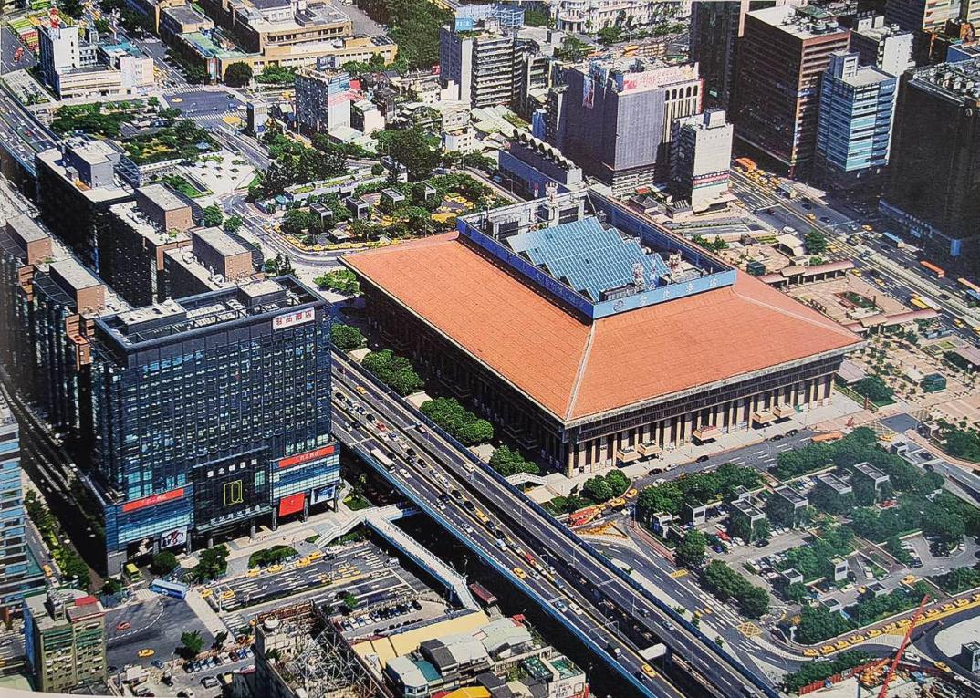 臺北市區鐵路地下化第一期工程臺北車站主體完工