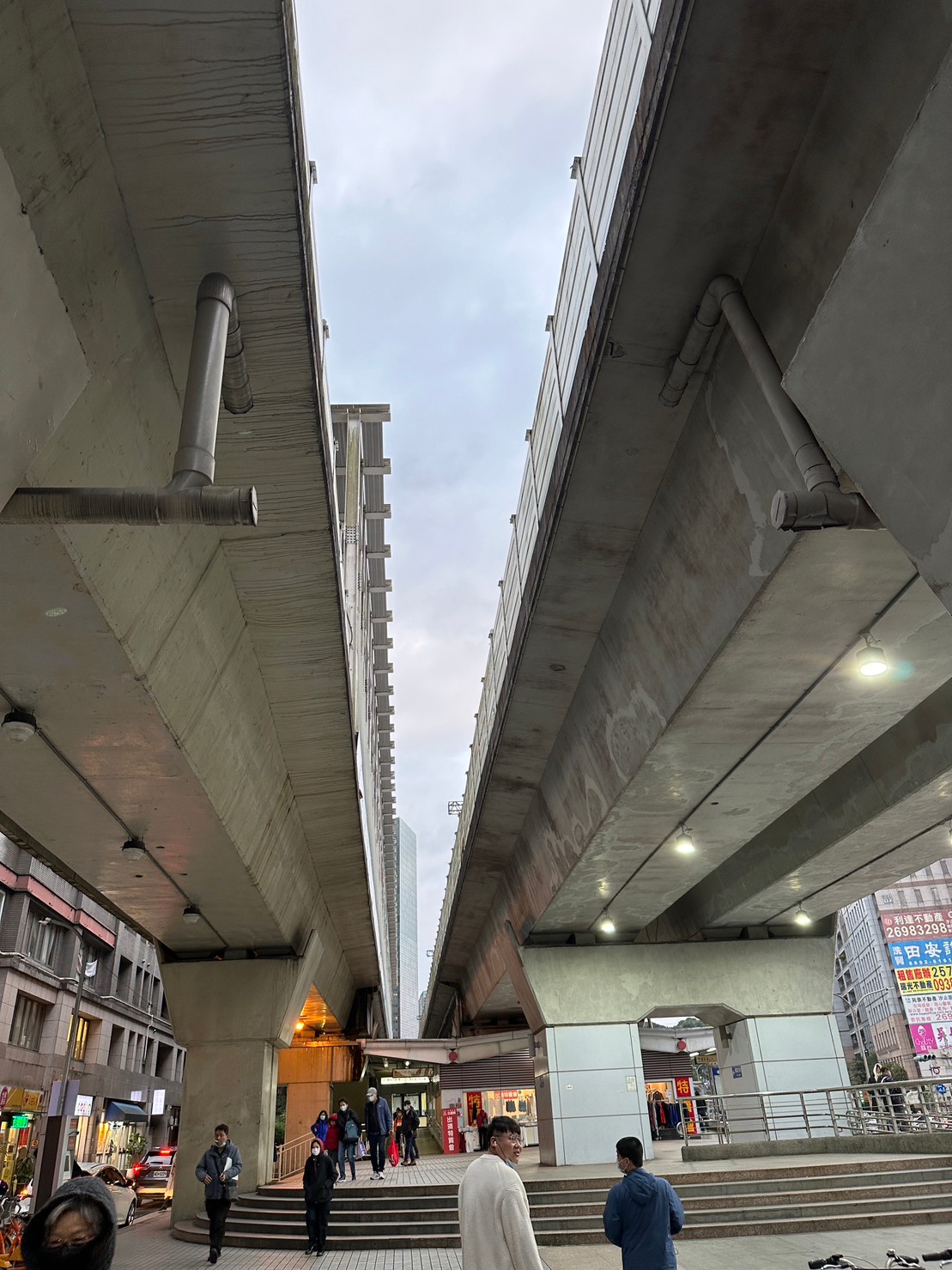 臺北市區車站鐵路地下化第四期東延南港工程「南港專案」汐科車站