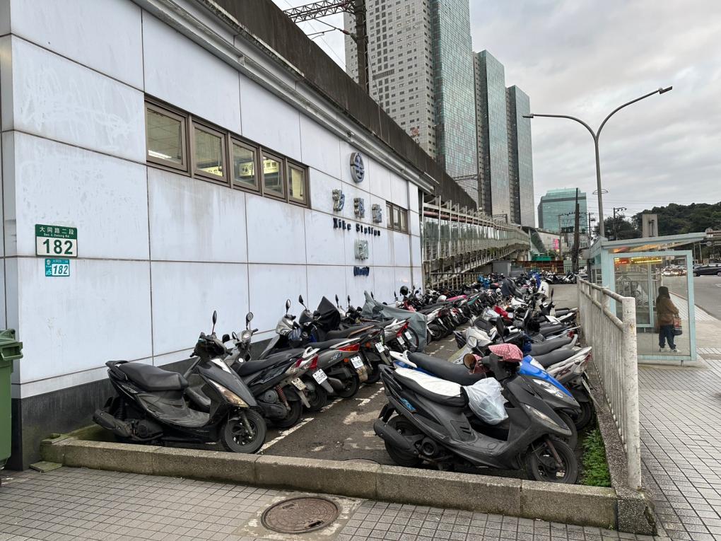 臺北市區車站鐵路地下化第四期東延南港工程「南港專案」汐科車站北站房