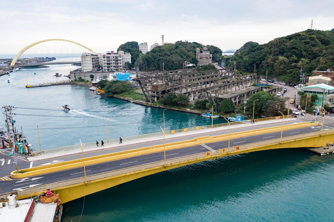 基隆港:基隆新建和平橋
