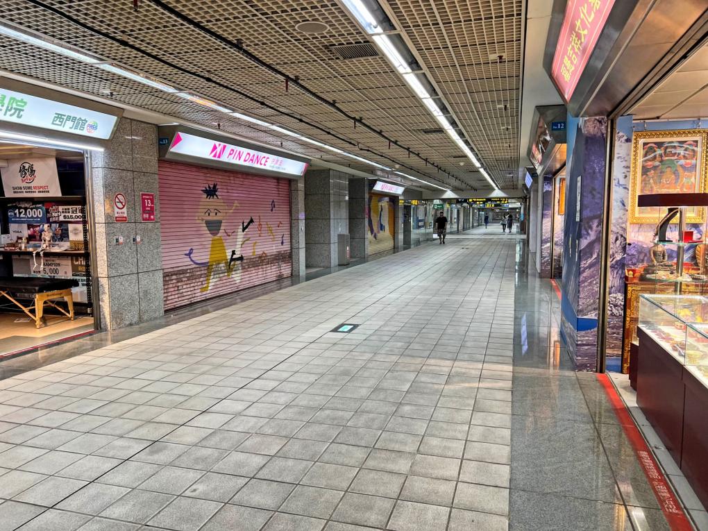 捷運松山新店線之小南門線西門站(G12/BL11)西門地下街
