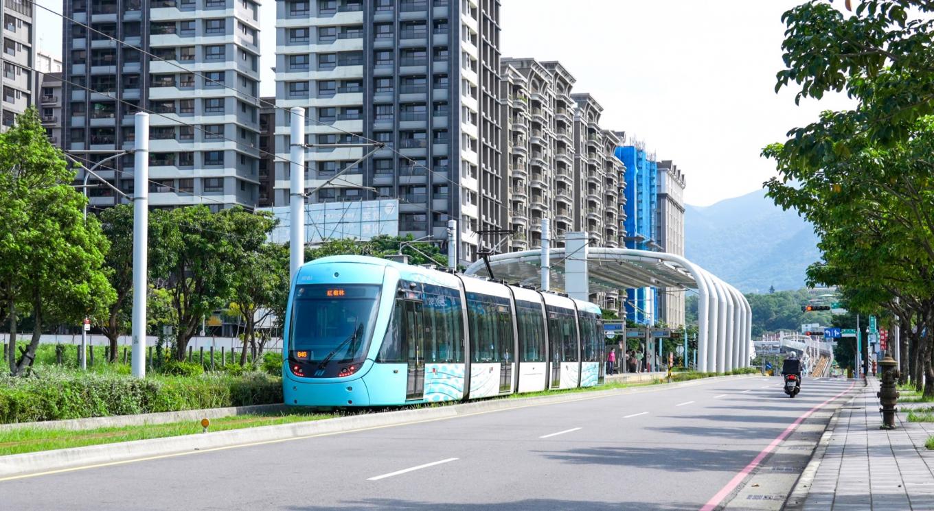 淡海輕軌列車