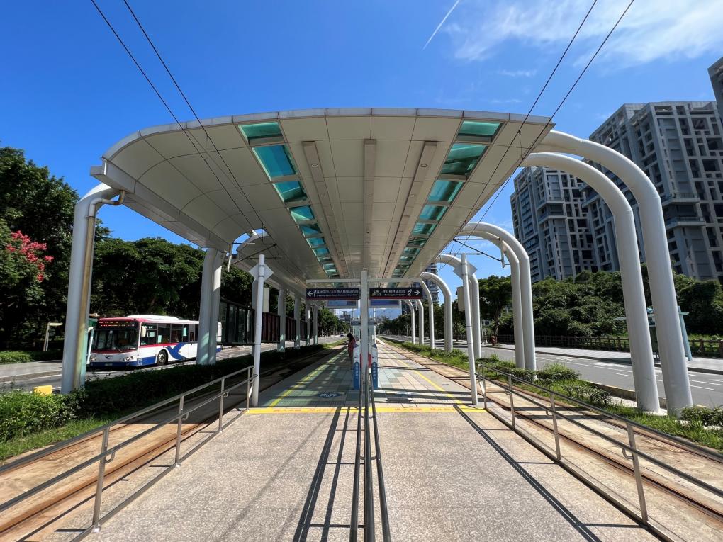 淡海輕軌綠山線沿線車站-濱海沙崙站-站體設施