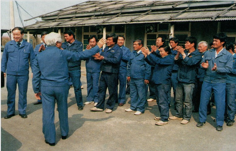 榮工永遠的大家長嚴孝章先生生平-榮工文化-重感情講道義