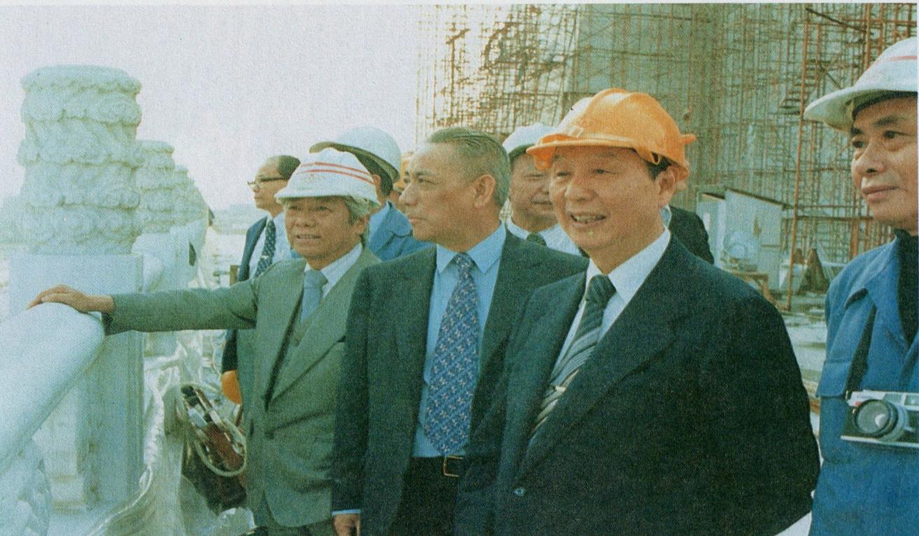 榮工永遠的大家長嚴孝章先生生平-承辦中正紀念堂主要建築
