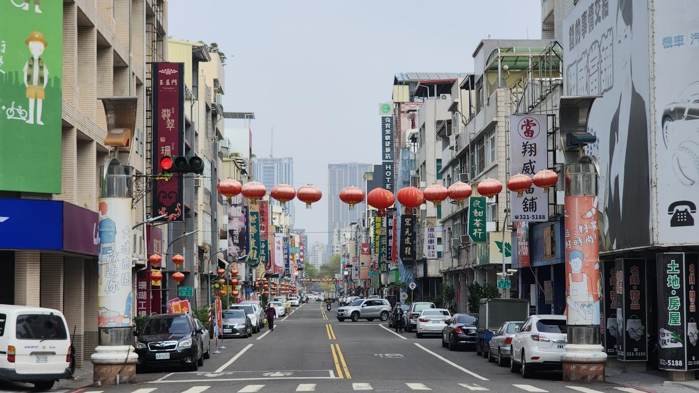 高雄市區鐵路地下化-高雄車站車紹-周邊商圈