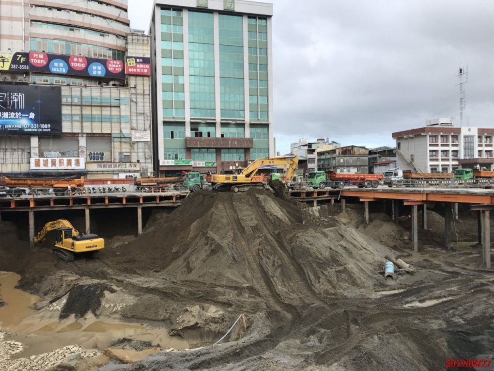 高雄市區鐵路地下化-高雄車站地下化工程-明挖覆蓋工程