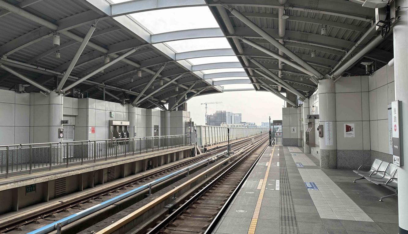 高雄捷運紅線沿線車站介紹-後勁站(R20)月台層