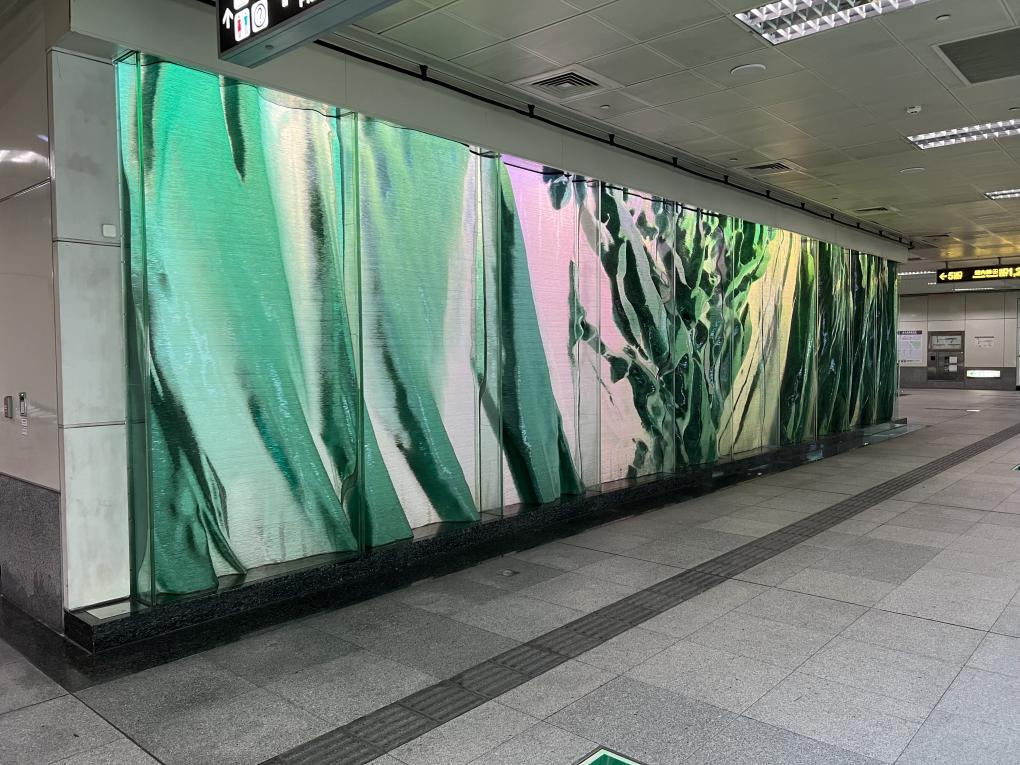高雄捷運紅線沿線車站介紹-高雄國際機場站(R4)-公共藝術