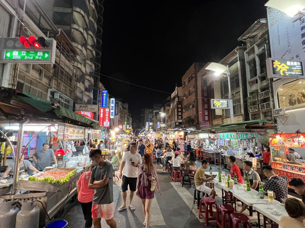 高雄捷運橘線沿線車站介紹-美麗島站(R10)(O5)-周邊
