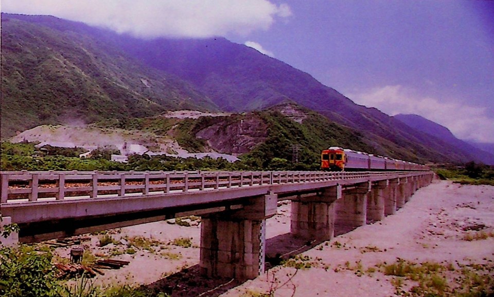 十大建設北迴鐵路三棧溪橋