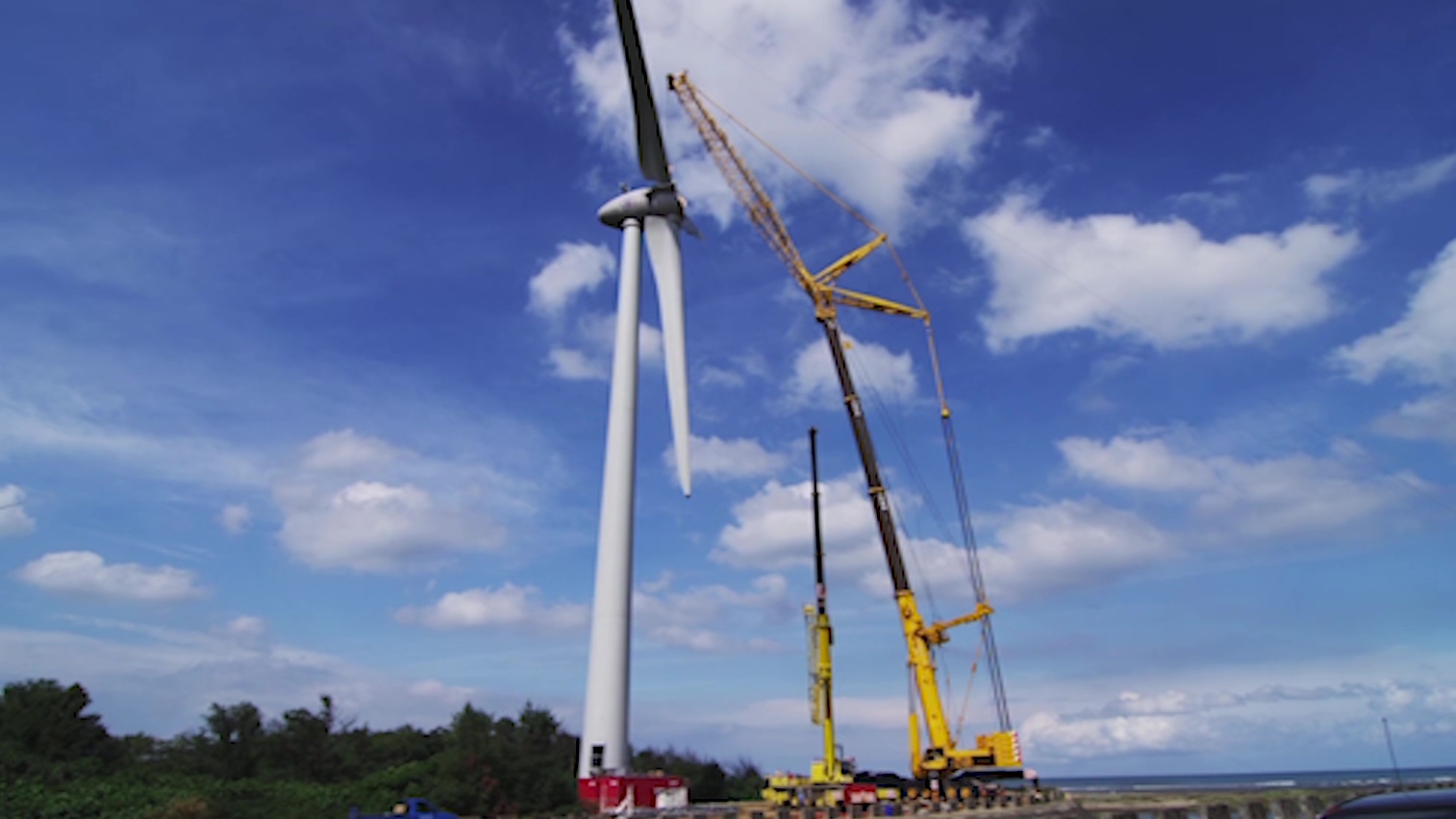 大潭電廠周邊風力發電機維修