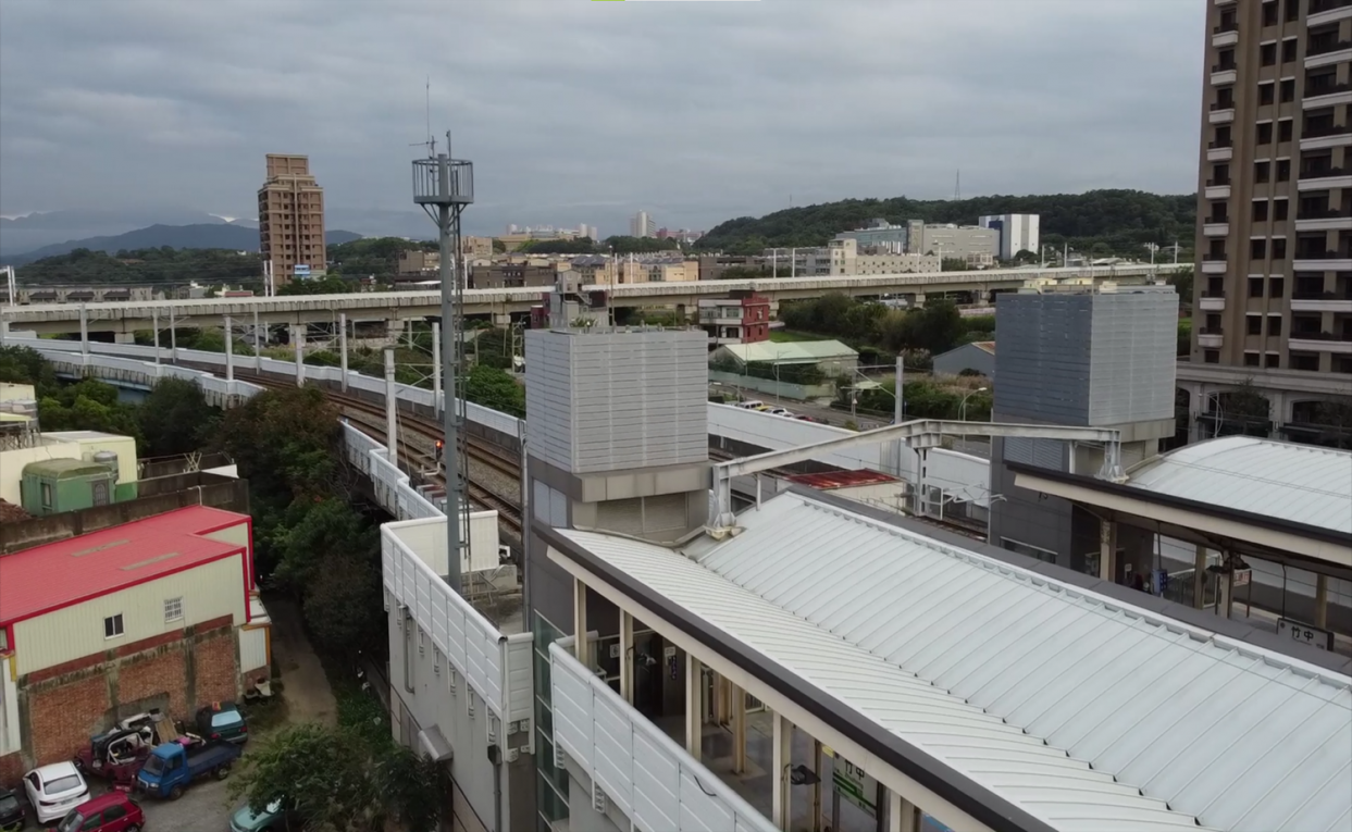 內灣支線鐵路竹中車站月台空拍