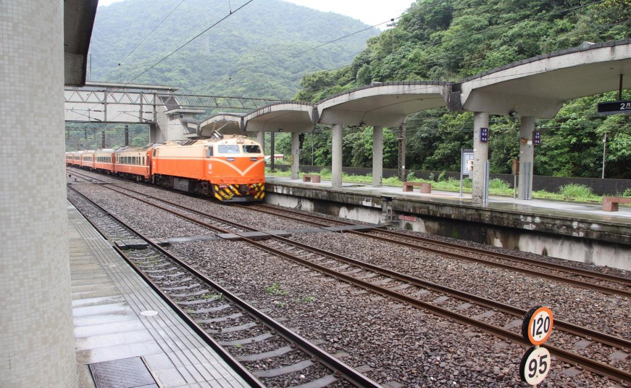 北廻鐡路車站與隧道工程