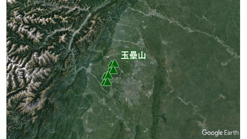 岷江水量豐沛，江水漲潮時岷江沿岸容易出現洪水。岷江受玉壘山阻擋，江水到達不了成都，成都平原出現乾旱，不利糧食栽種。-