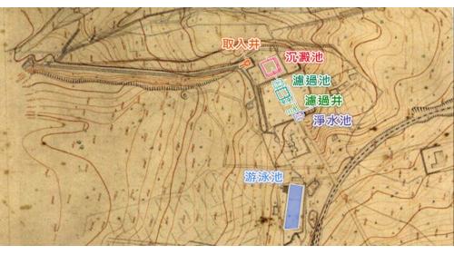 &nbsp;大甲水道於1911年動工，施工項目包括在瓦磘溪左岸岩盤突出處，建造一座混凝土水門（入口幅4尺），一座長382公尺的明渠水路，一口取水井，一段6吋管，以及沉澱池、過濾池、過濾井、清水池等淨水設施，另設置淨水場至市街長960公尺的配水幹線6吋管，於1912年6月30日竣工啟用，成為台中第一個水道明。1924年在大甲水廠對面興建一座游泳池，曾為大甲人提供健康戲水的場所。