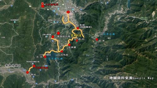 為了將其他重機械快速運到工區，台灣電力株式會社建造了台灣第一條電氣鐵道