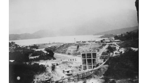 取水口高110尺&times;寛48尺&times;深49.5尺，為鋼筋混凝土結構，土木結構外部裝設攔污柵，以攔阻流木及雜物，可保水路暢通及減少機組設備受損， 1934年6月完工。
