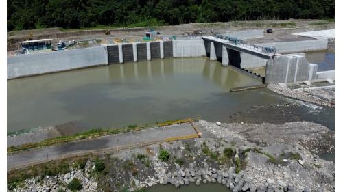 進水口(分為五孔配合迎水面角度採不對稱鐘形結構)、排砂道。