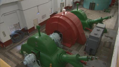 萬大三號機1943年開始商轉，發電量為15.3MW。