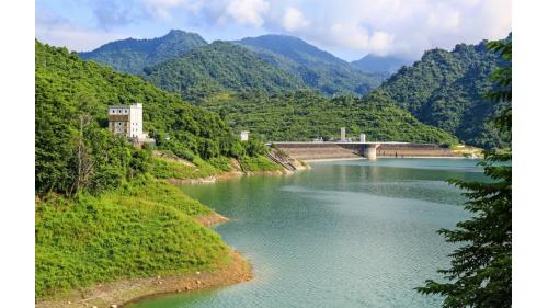 曾文水庫環湖一景