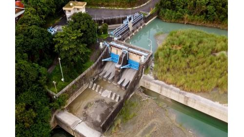 進水口、打砂道、攔河堰。