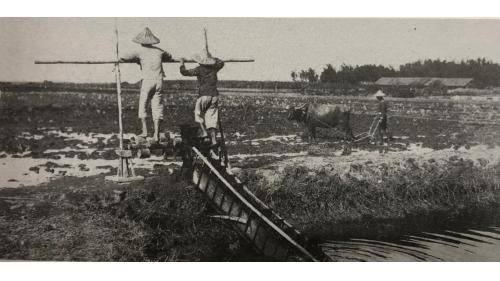 鳥山頭水庫:早期嘉南平原灌溉用，土名『龍骨車給水器』的局部性引水灌溉設施