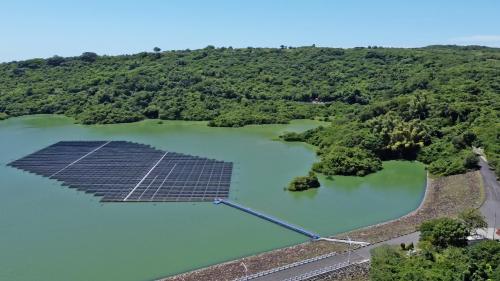 &nbsp;民國時代高屏地區公共給水鳳山水庫太陽能發電系統專區