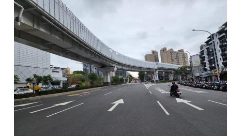 &nbsp;萬板專案工程萬華車站地下化後，原鐵路隧道上方運用於興建縣民大道快速道路。
&nbsp;
&nbsp;