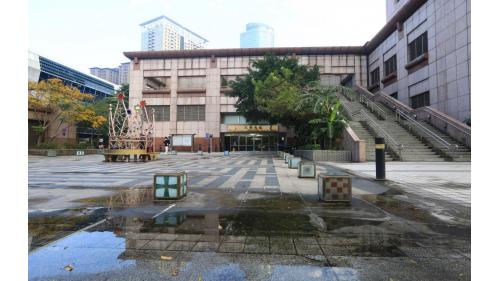 &nbsp;北1門。
&nbsp;