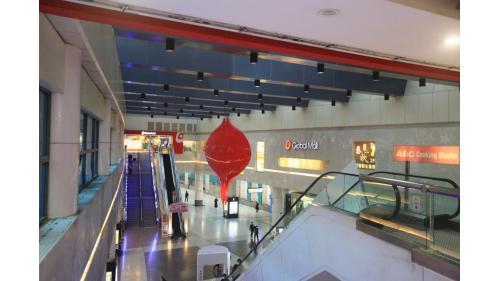 &nbsp;二樓設有環球板橋店。