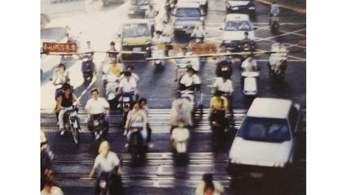 鐵路地下化前穿越平交車之車流

&nbsp;