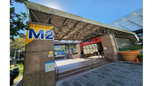 台北車站M2出口。
&nbsp;