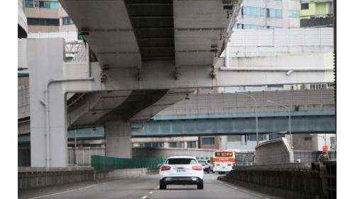 市民高架。