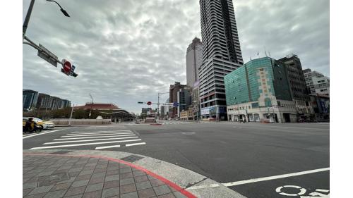忠孝西路忠孝橋。
&nbsp;