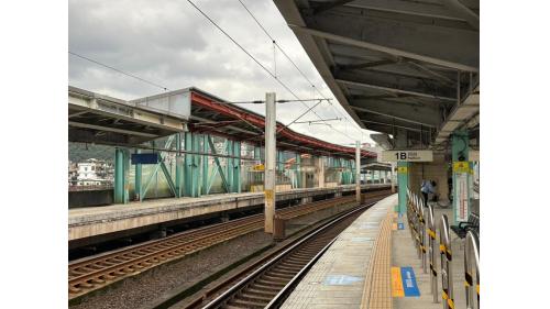 臺北市區車站鐵路地下化第四期東延南港工程「南港專案」五堵高架車站月台
&nbsp;