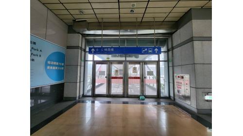 A1棟二樓通往A棟空橋出口。
&nbsp;