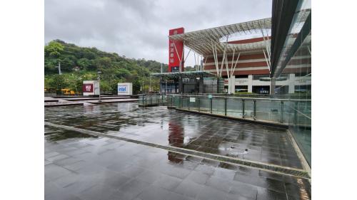 臺北市區車站鐵路地下化第四期東延南港工程「南港專案」新南港車站南廁廣場
&nbsp;