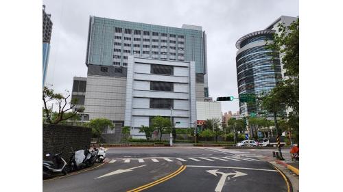 立體停車場及汽機車停車場。
&nbsp;
