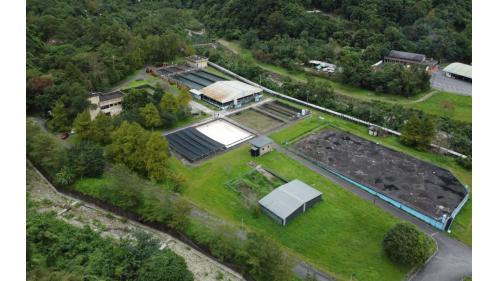 第二淨水系統淨水設施包括分水井、沉澱池、濾過池、濾過井、淨水井以及淨水池。