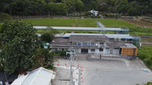 自瑞穗站、經舞鶴鐵橋、新自強隧道、至三民站為雙軌化路段。
&nbsp;