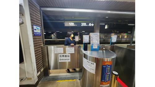 自三民站、經豐坪溪橋至玉里站為單線鐡路。
&nbsp;