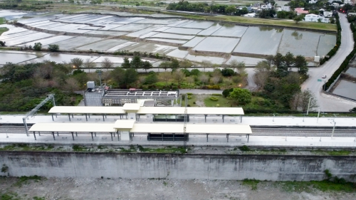 自玉里站、經樂樂溪橋至東里站為雙軌化路段。
&nbsp;