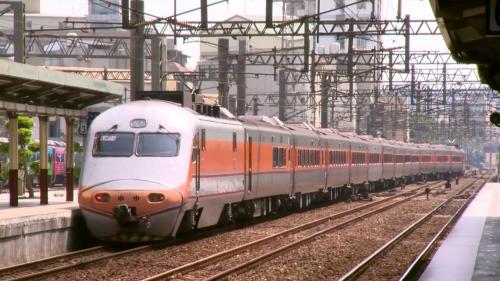 花東線鐵路全線單軌電氣化於103年6月通車
&nbsp;