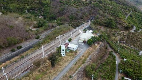 南迴鐵路電氣化南廻線沿線車站枋山隧道
&nbsp;